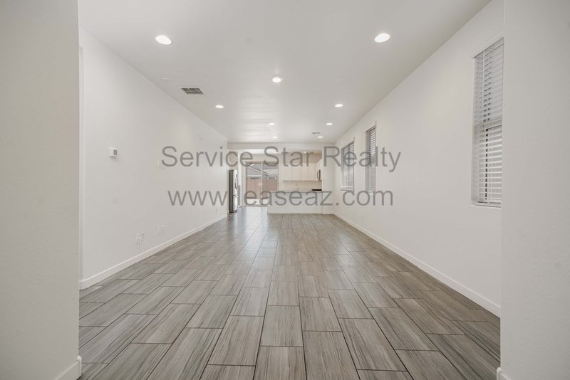 2021 Built Home in Crest at Western Enclave in West Phoenix property image