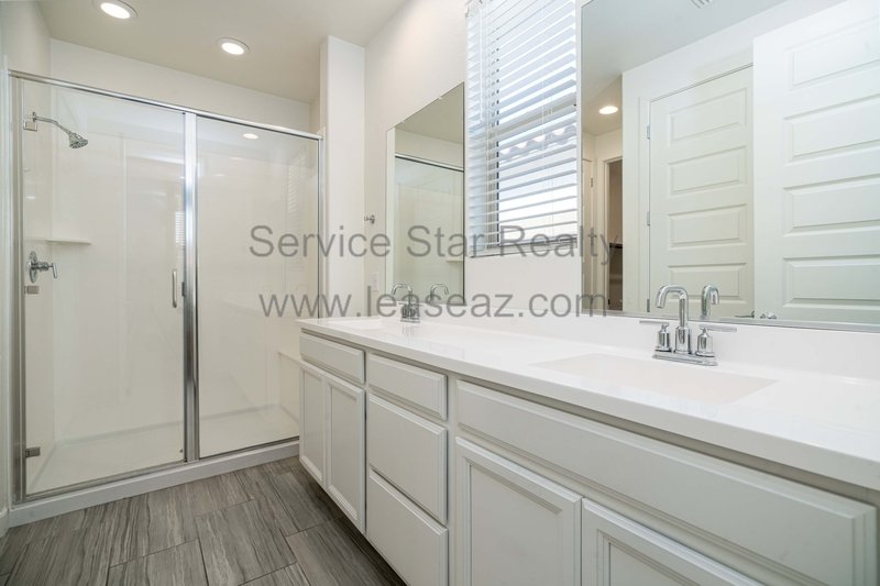 2021 Built Home in Crest at Western Enclave in West Phoenix property image