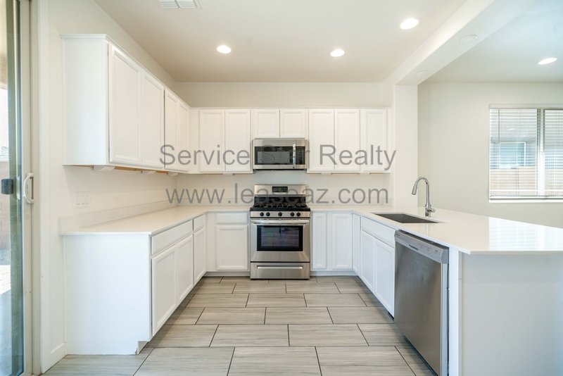 2021 Built Home in Crest at Western Enclave in West Phoenix property image