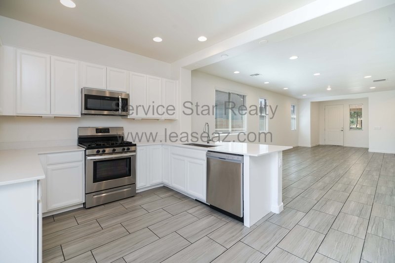 2021 Built Home in Crest at Western Enclave in West Phoenix property image