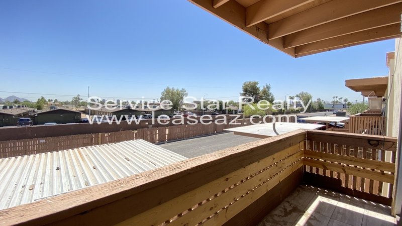 Cute Remodeled 2 bed 2 bath! property image