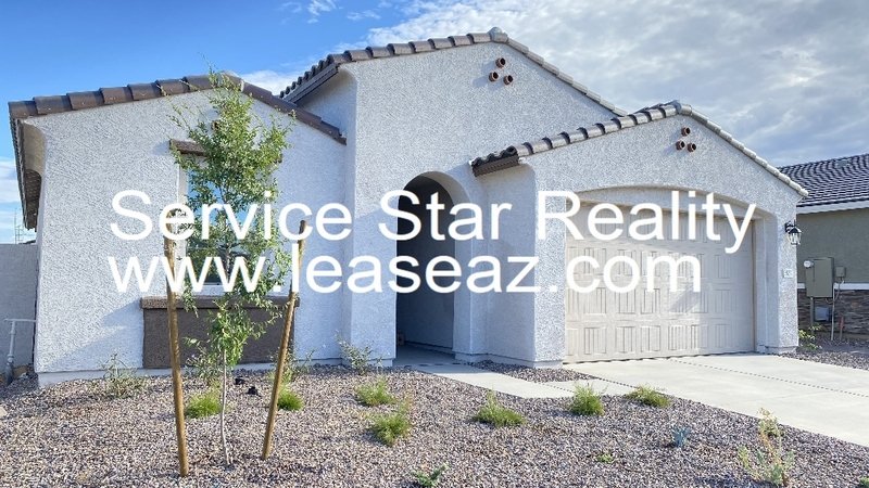 Beautiful Eastmark 3 Bedroom + Den! property image