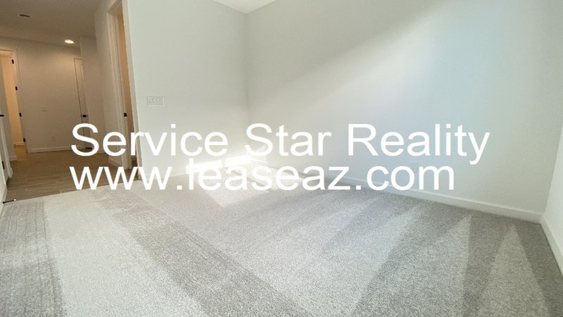 Beautiful Eastmark 3 Bedroom + Den! property image