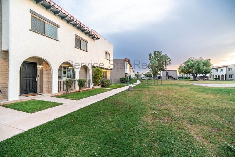 Beautifully Remodeled Townhome in Villa Seville property image