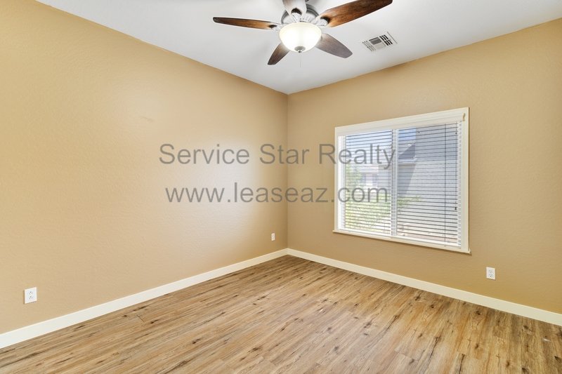 Spacious 4+2.5 Avondale property image