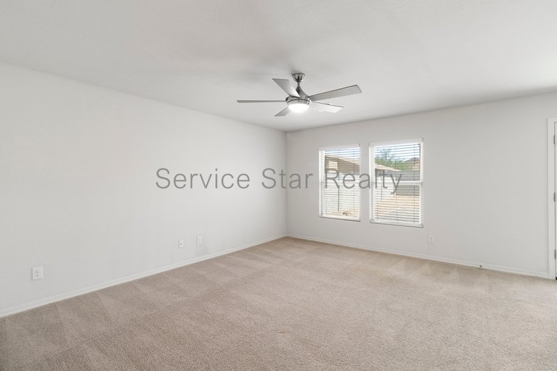 MOVE IN SPECIAL -- **2 WEEKS FREE RENT** property image