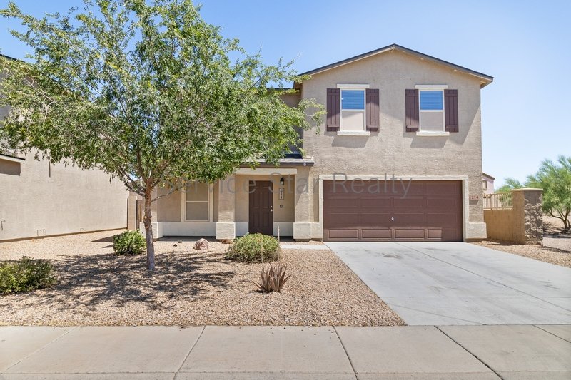 MOVE IN SPECIAL -- **2 WEEKS FREE RENT** property image