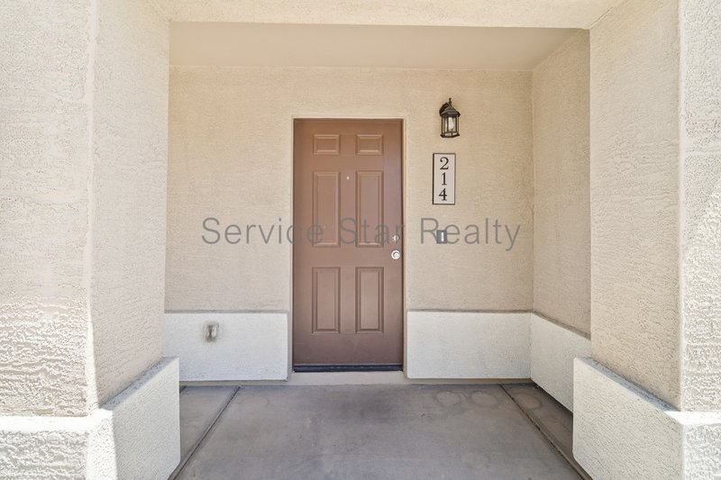 MOVE IN SPECIAL -- **2 WEEKS FREE RENT** property image