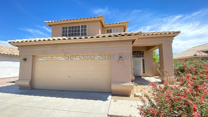 Fantastic 3+2.5 home in Glendale! property image
