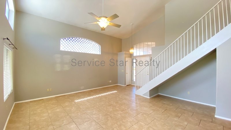 Fantastic 3+2.5 home in Glendale! property image