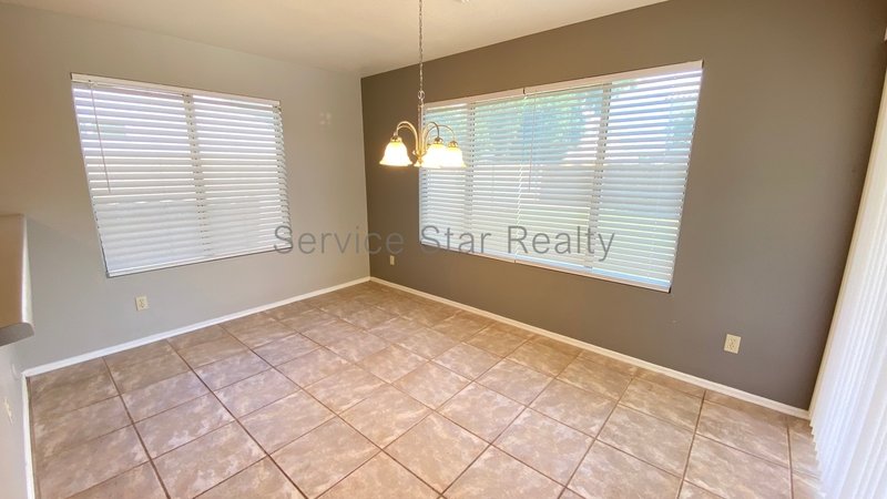 Fantastic 3+2.5 home in Glendale! property image