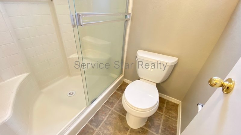 Fantastic 3+2.5 home in Glendale! property image