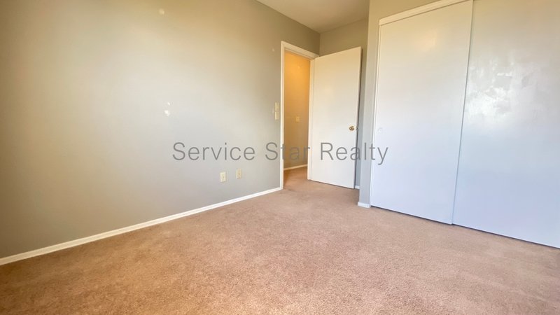 Fantastic 3+2.5 home in Glendale! property image