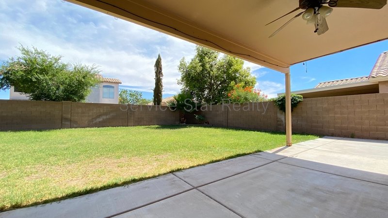Fantastic 3+2.5 home in Glendale! property image