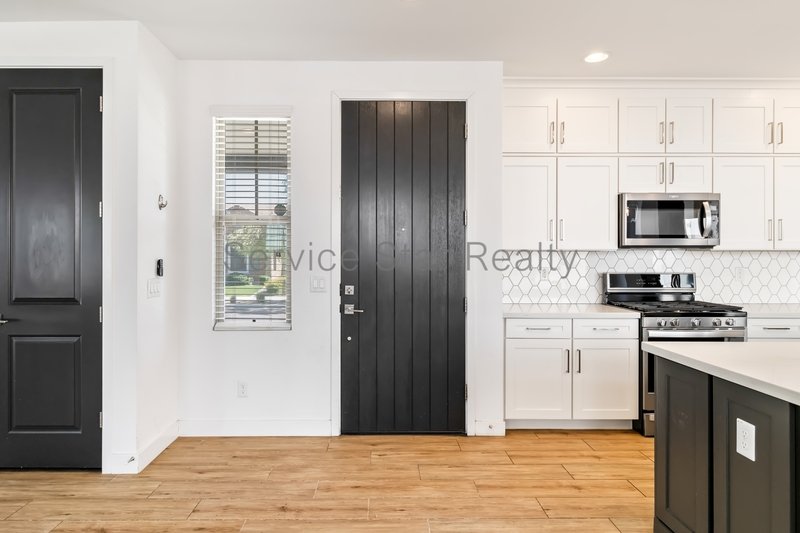 Beautiful 3BR/2.5 BA  in Union Park! property image