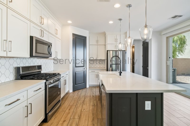Beautiful 3BR/2.5 BA  in Union Park! property image