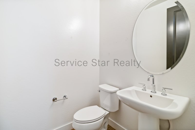 Beautiful 3BR/2.5 BA  in Union Park! property image
