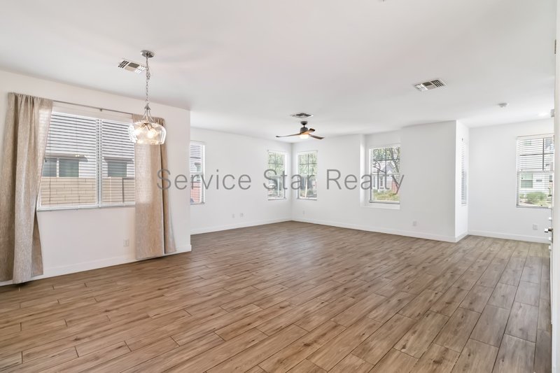 Beautiful 3BR/2.5 BA  in Union Park! property image