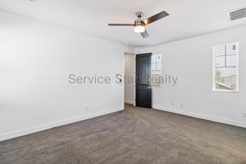 Beautiful 3BR/2.5 BA  in Union Park! property image