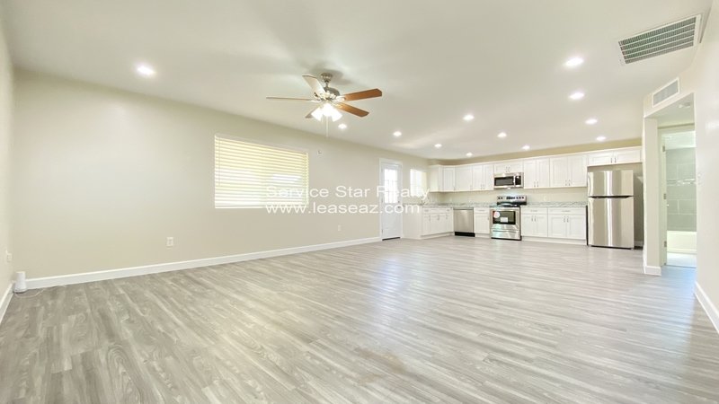 **MOVE IN SPECIAL -- 2 WEEKS FREE RENT!!** property image