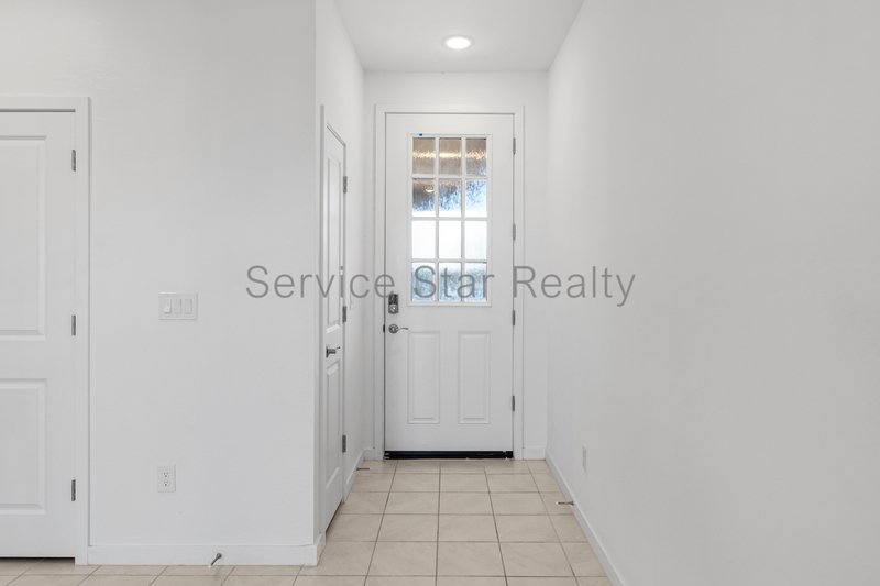 **1 MONTH FREE RENT!!** property image