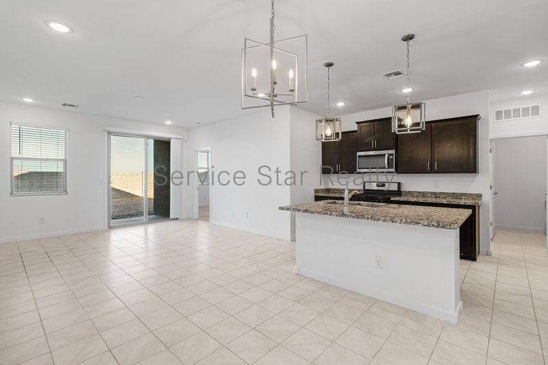 **1 MONTH FREE RENT!!** property image