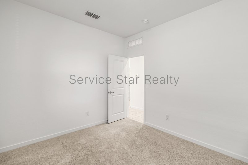 **1 MONTH FREE RENT!!** property image