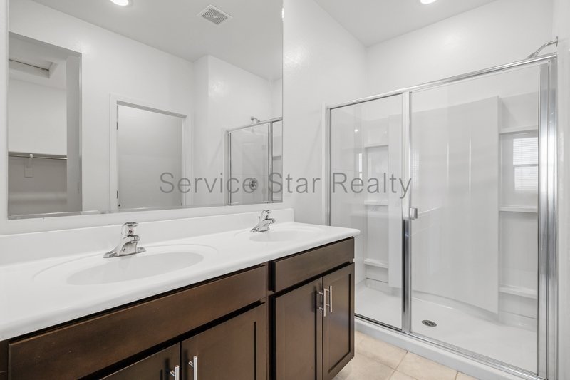 **1 MONTH FREE RENT!!** property image