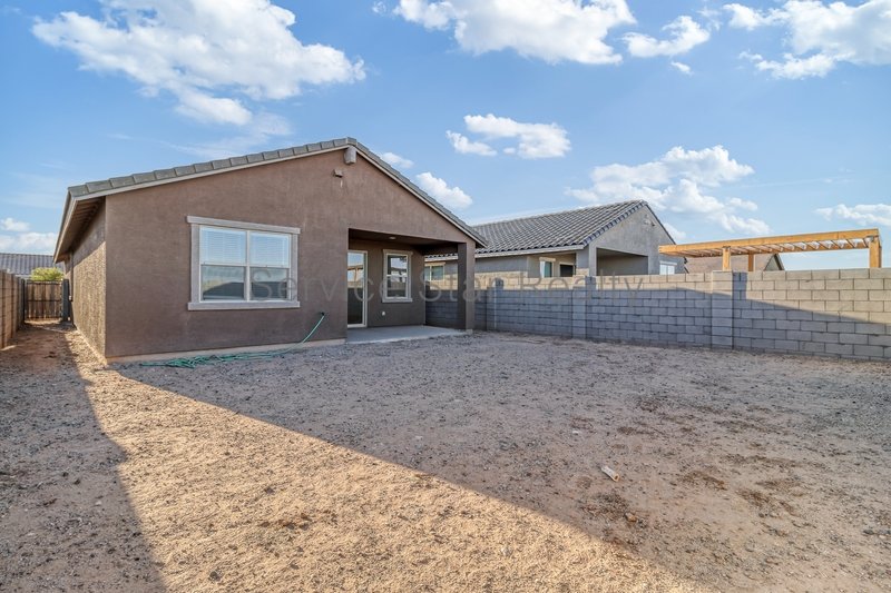 **1 MONTH FREE RENT!!** property image