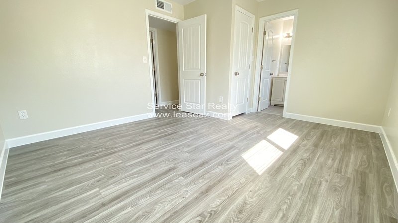 **MOVE IN SPECIAL -- 2 WEEKS FREE RENT!!** property image