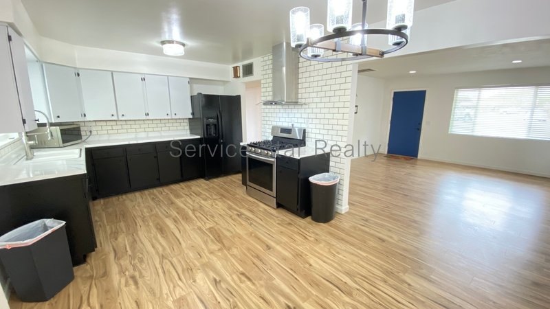 Modern 3-Bed, 2-Bath Home with Stylish Upgrades in Phoenix property image