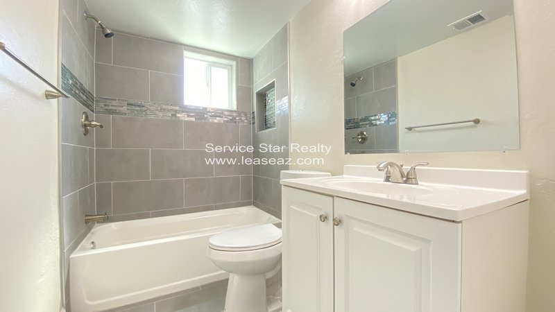 **MOVE IN SPECIAL -- 2 WEEKS FREE RENT!!** property image