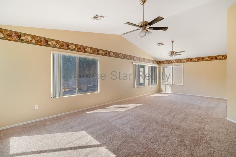 Spacious 3-Bed, 2.5-Bath Home with Loft in North Phoenix property image