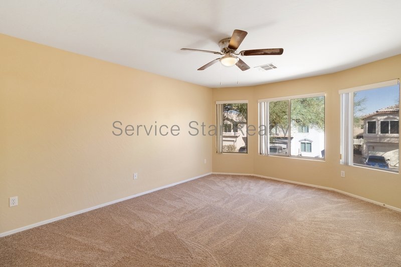 Spacious 3-Bed, 2.5-Bath Home with Loft in North Phoenix property image