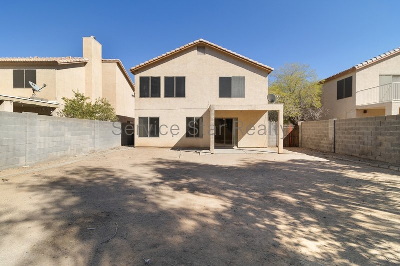 Spacious 3-Bed, 2.5-Bath Home with Loft in North Phoenix property image