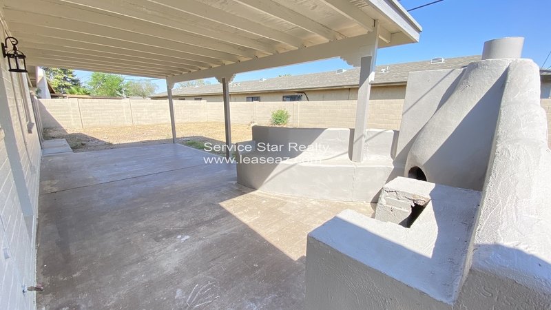 **MOVE IN SPECIAL -- 2 WEEKS FREE RENT!!** property image