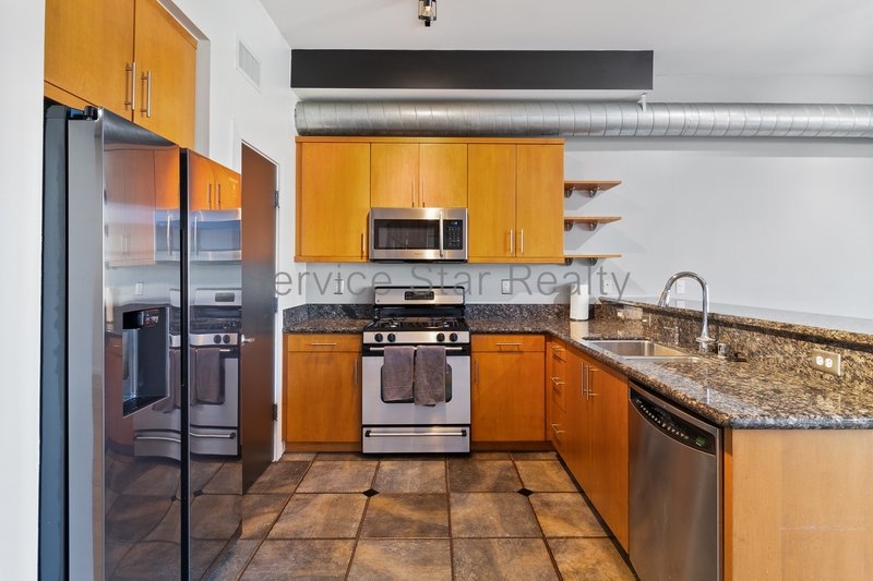 Fantastic Loft-Style Condo in Downtown Phoenix property image