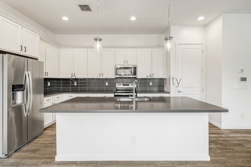 Beautiful 3BR/3.5BA Townhome in Tempe! property image