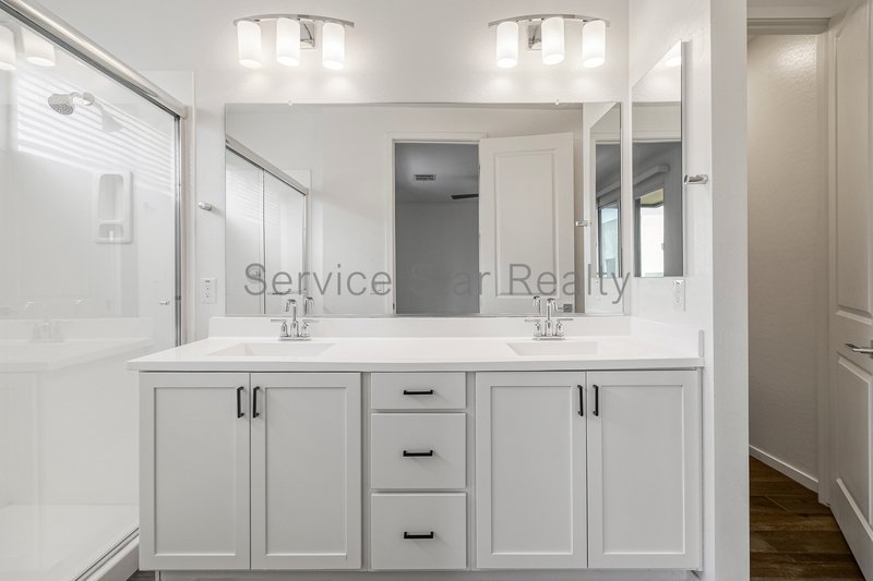 Beautiful 3BR/3.5BA Townhome in Tempe! property image
