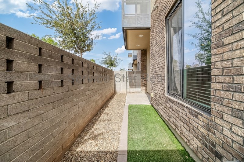 Beautiful 3BR/3.5BA Townhome in Tempe! property image