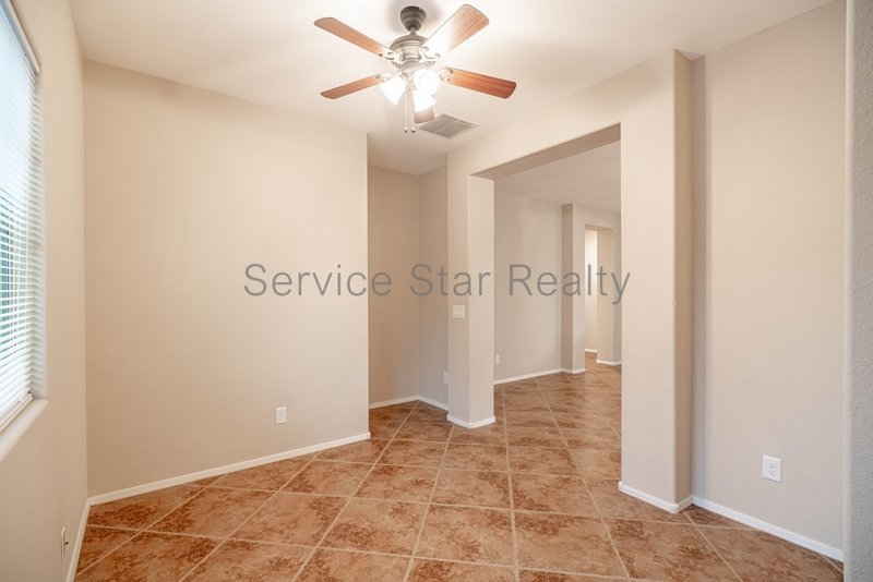 2+ bedroom, 2 bath home in Buckeye! property image