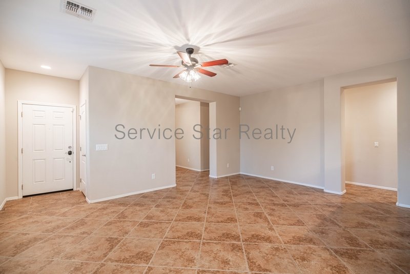 2+ bedroom, 2 bath home in Buckeye! property image