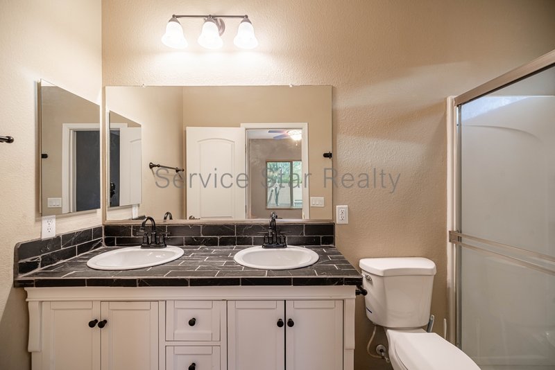 2+ bedroom, 2 bath home in Buckeye! property image