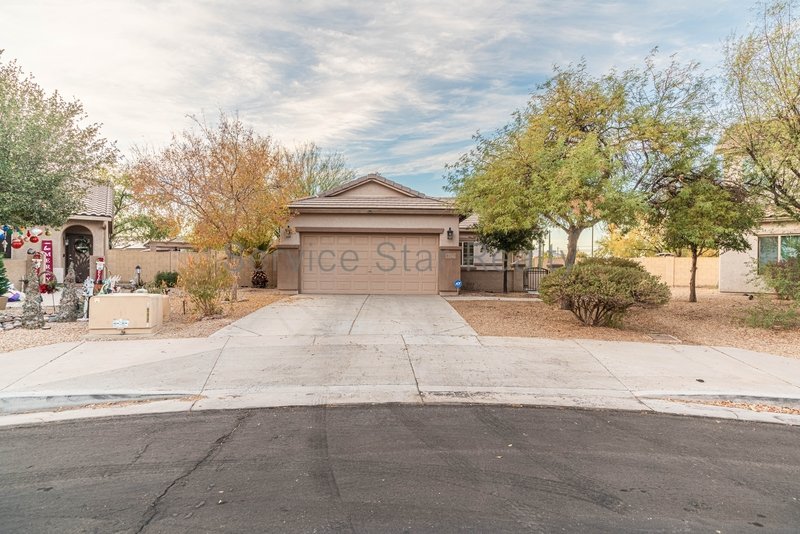 2+ bedroom, 2 bath home in Buckeye! property image