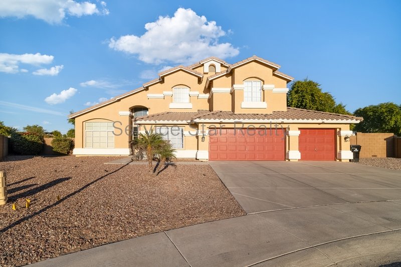 MOVE IN SPECIAL - **2 WEEKS FREE RENT WITH MOVE IN BY 6/26** property image