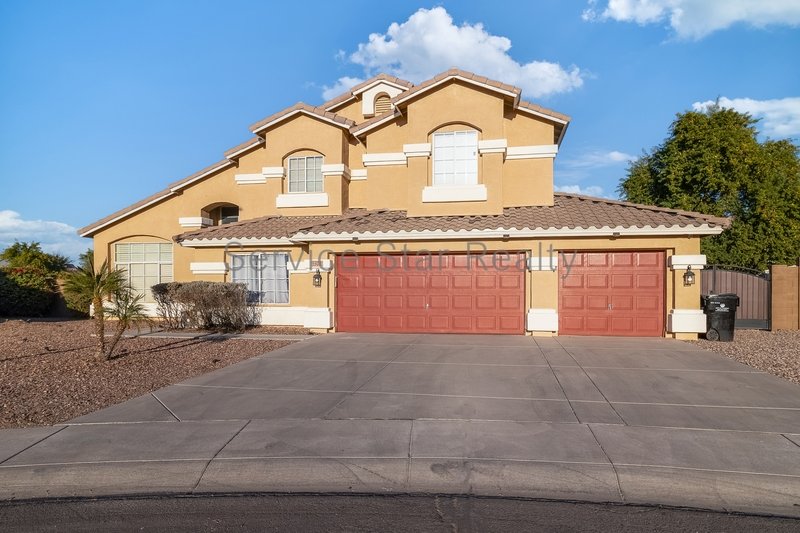 MOVE IN SPECIAL - **2 WEEKS FREE RENT WITH MOVE IN BY 6/26** property image