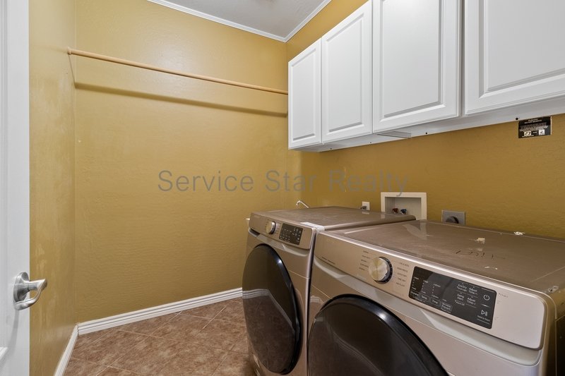 MOVE IN SPECIAL - **2 WEEKS FREE RENT WITH MOVE IN BY 6/26** property image