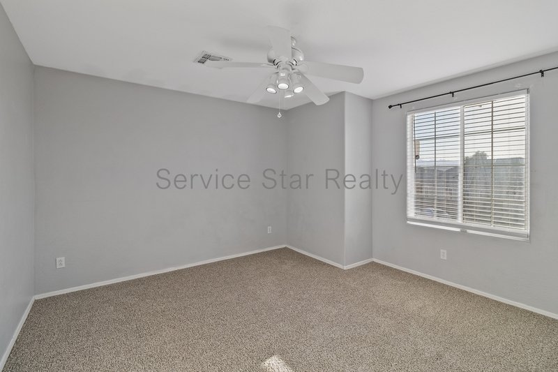 MOVE IN SPECIAL - **2 WEEKS FREE RENT WITH MOVE IN BY 6/26** property image
