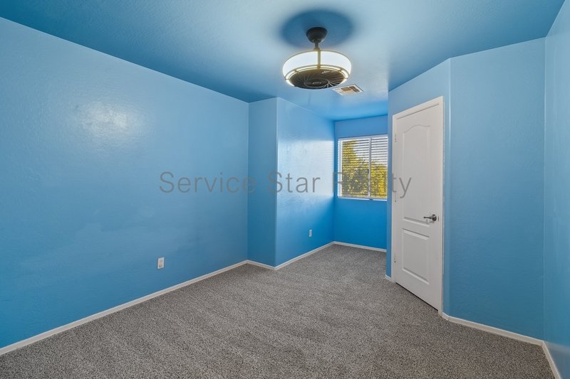 MOVE IN SPECIAL - **2 WEEKS FREE RENT WITH MOVE IN BY 6/26** property image