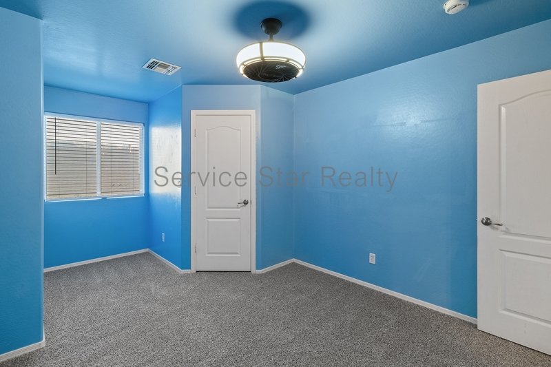 MOVE IN SPECIAL - **2 WEEKS FREE RENT WITH MOVE IN BY 6/26** property image